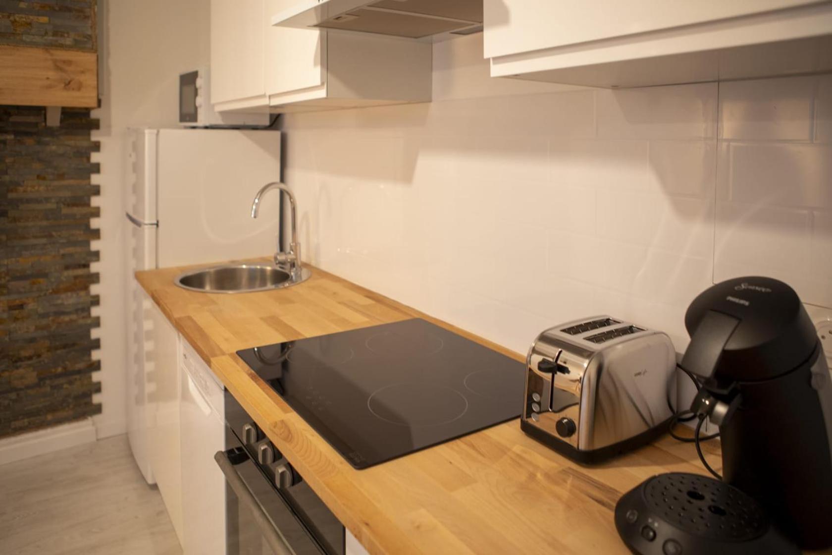 Le Nid 3 Etoiles Wifi, Netflix, Disney, Coeur De Bastide Villefranche-de-Rouergue Exterior foto
